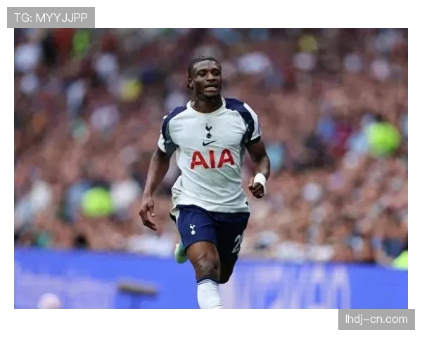 库杜斯闪耀五大联赛以30次过人成功数领跑展现顶级突破统治力